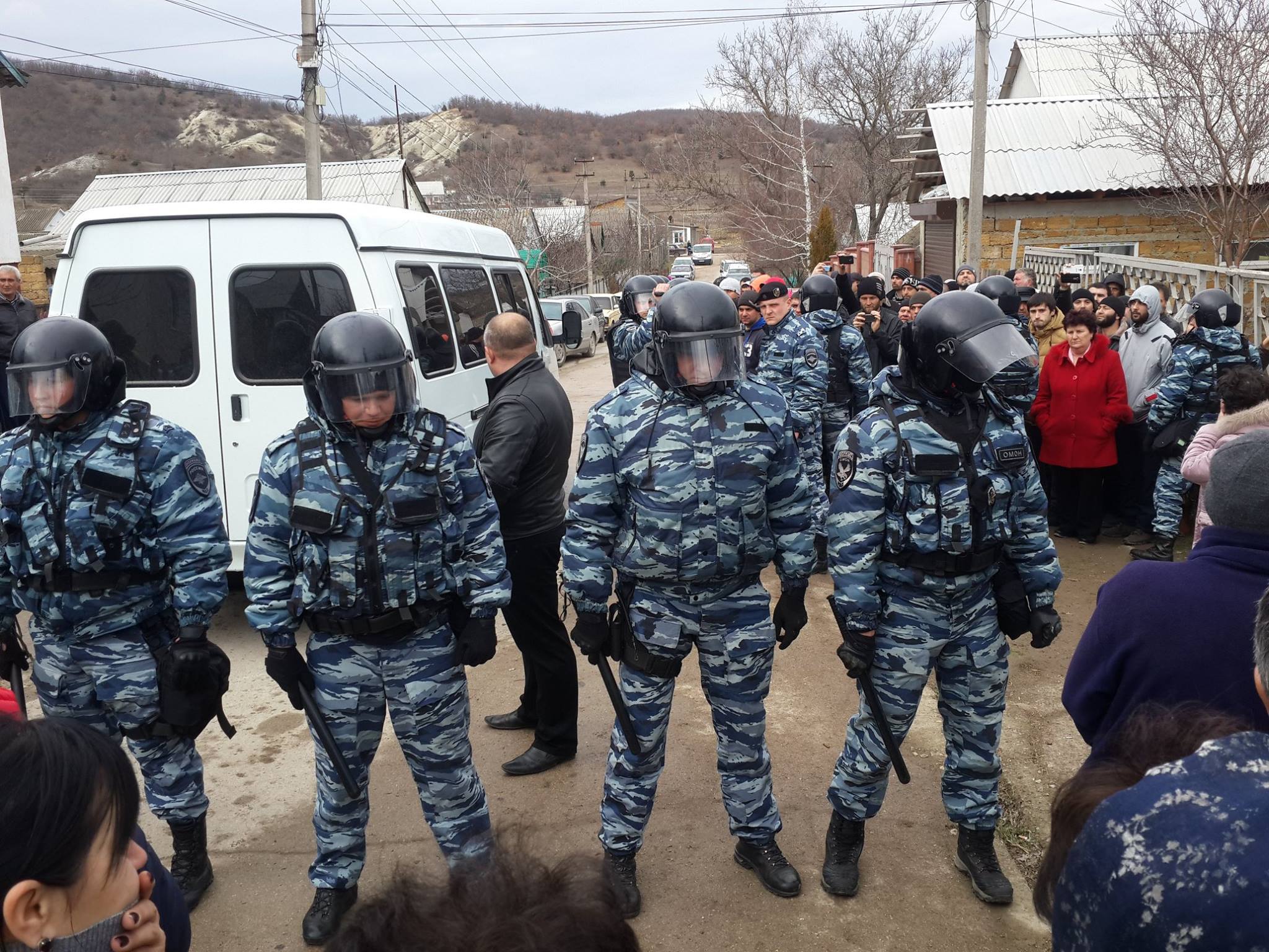 У Криму – чергові обшуки: затримано чотирьох кримських татар