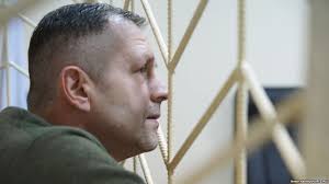 Украинскому активисту Владимиру Балуху в «суд» вызвали скорую помощь в связи с болью в спине и головокружением