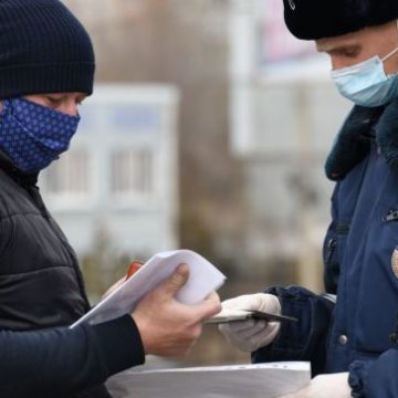 «Перегибы на местах»: российские власти штрафуют крымчан за нарушение самоизоляции