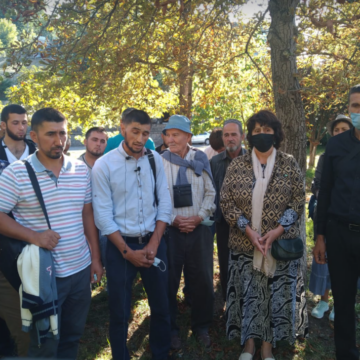 В Крыму перенесли рассмотрение 9 дел по задержанным у здания ФСБ крымским татарам