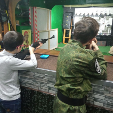 Закон о патриотическом воспитании, милитаризация детей, прославление погибших в войне: как Россия стирает украинскую идентичность в Крыму
